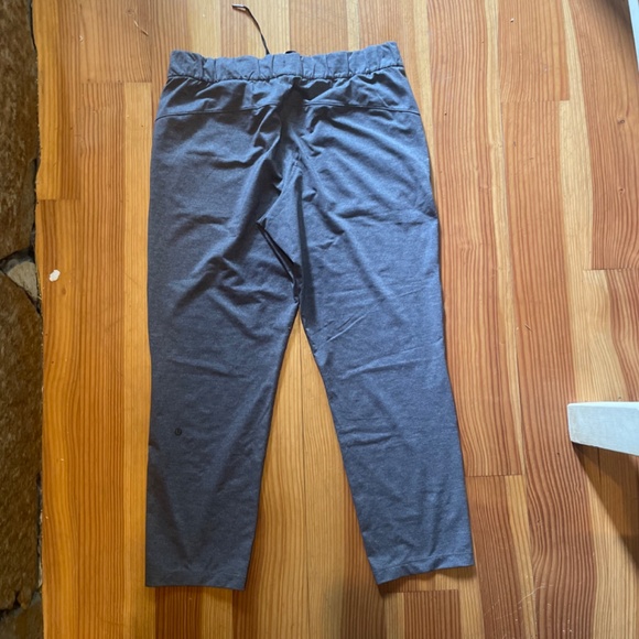 Grey lulu pants - Picture 2 of 3